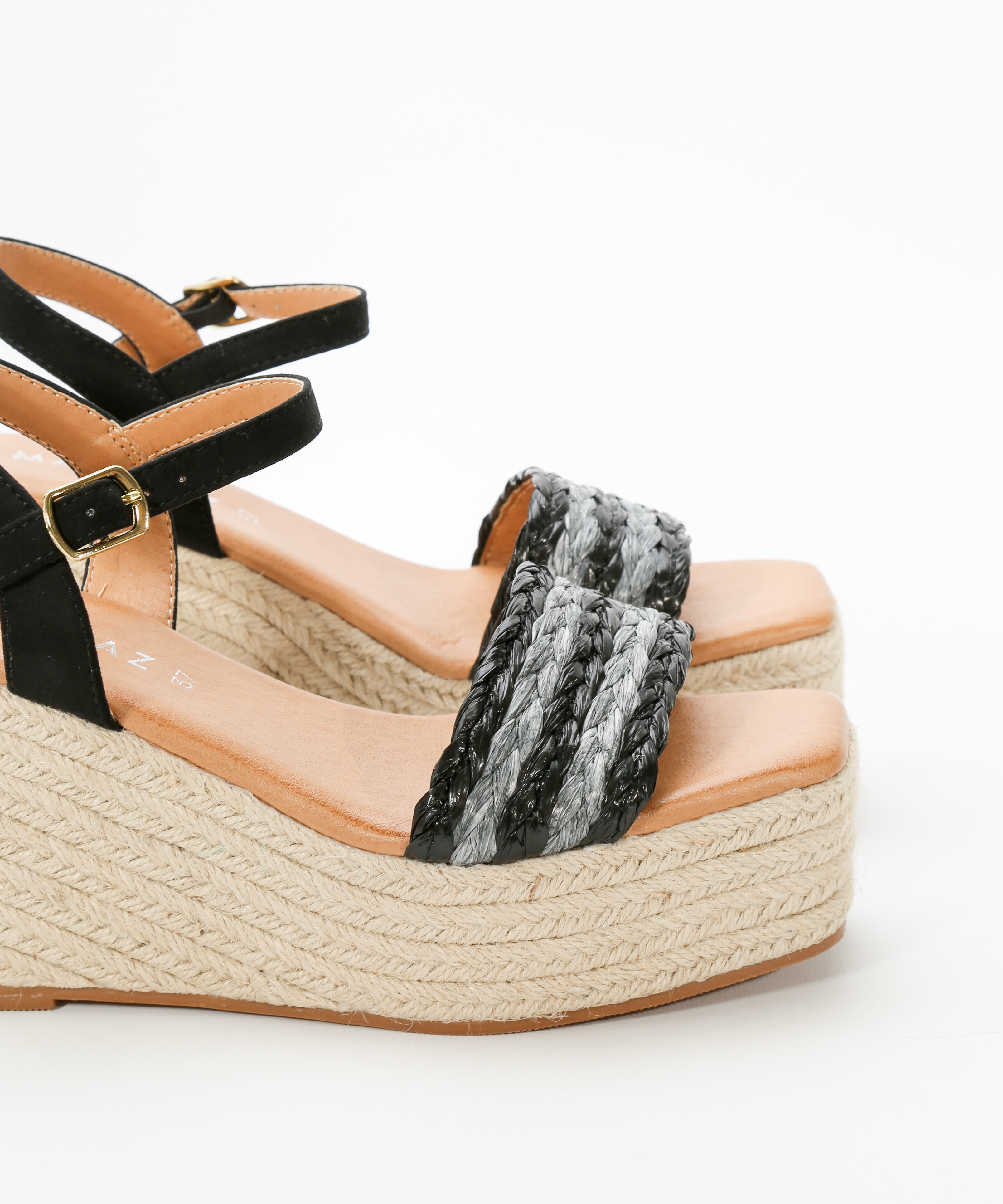 Sand&aacute;lia esparto tiras tran&ccedil;adas image number null